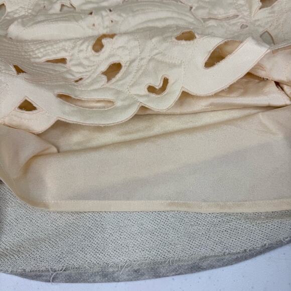 Anthropologie Cream and Gray Long Sleeve Tee - Picture 9 of 13